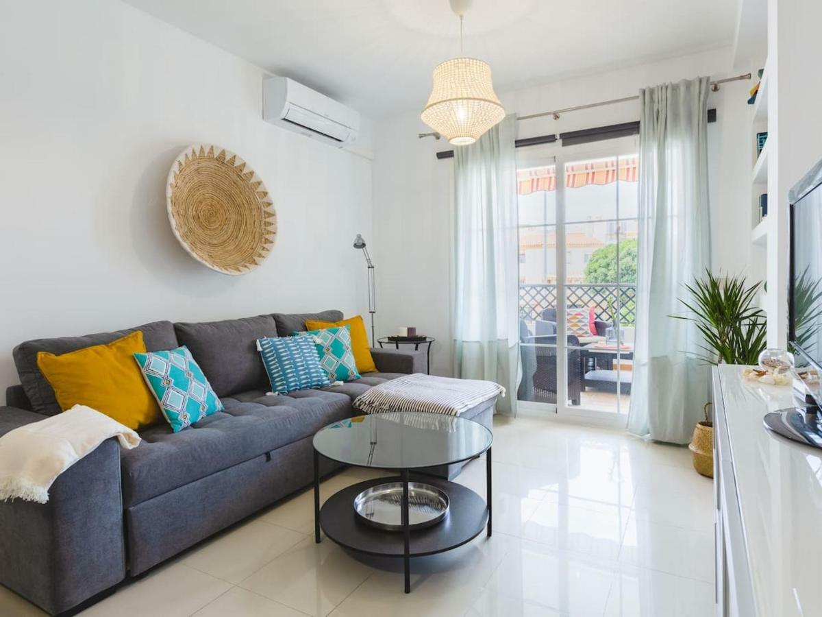 La Marina Ii, Luminoso Apartamento Junto A La Playa Torre de Benagalbon Esterno foto